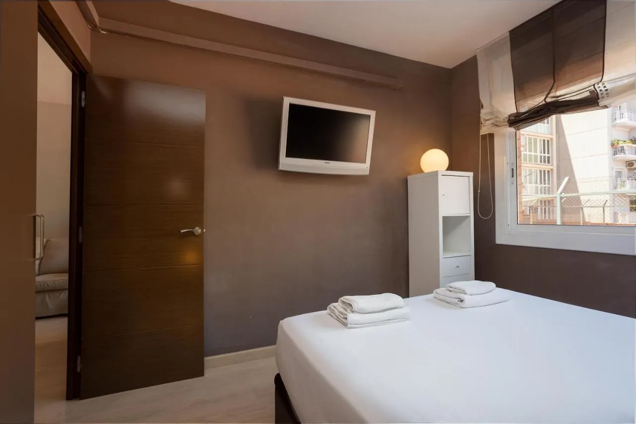 Sunny Beachside Haven 2 Bd In The Marina District Barcelona Apartment