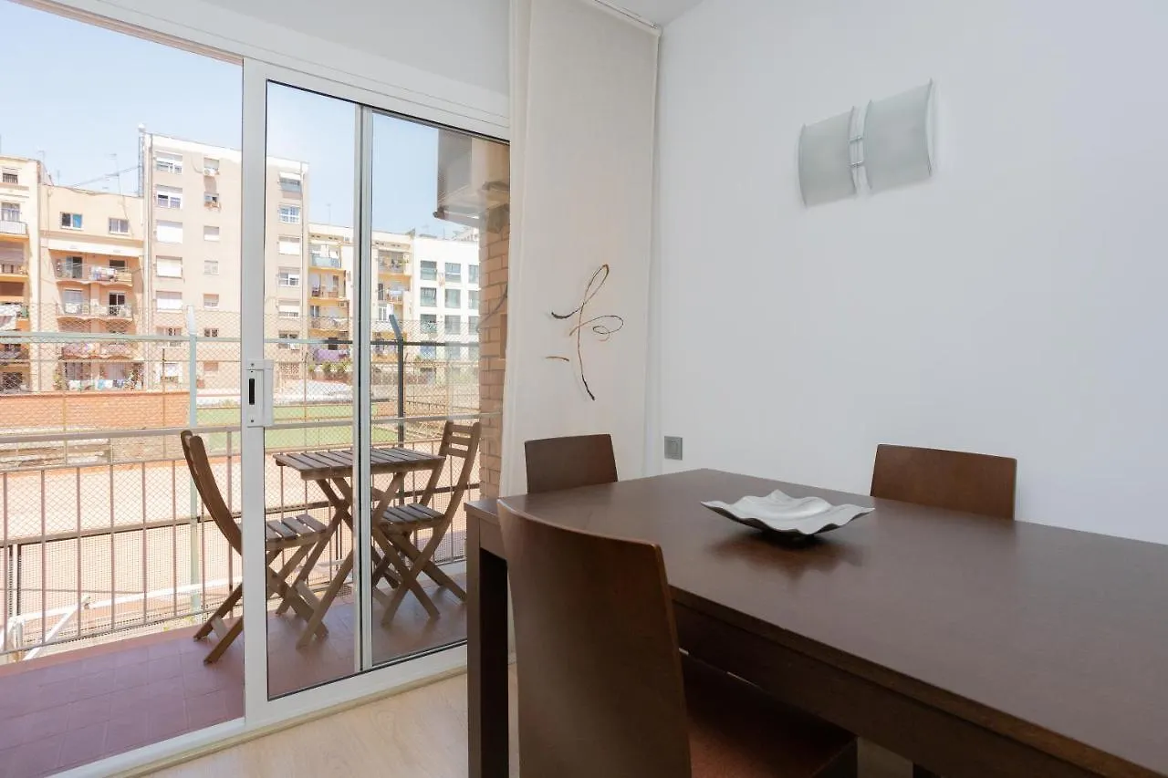 Apartment Sunny Beachside Haven 2 Bd In The Marina District Barcelona