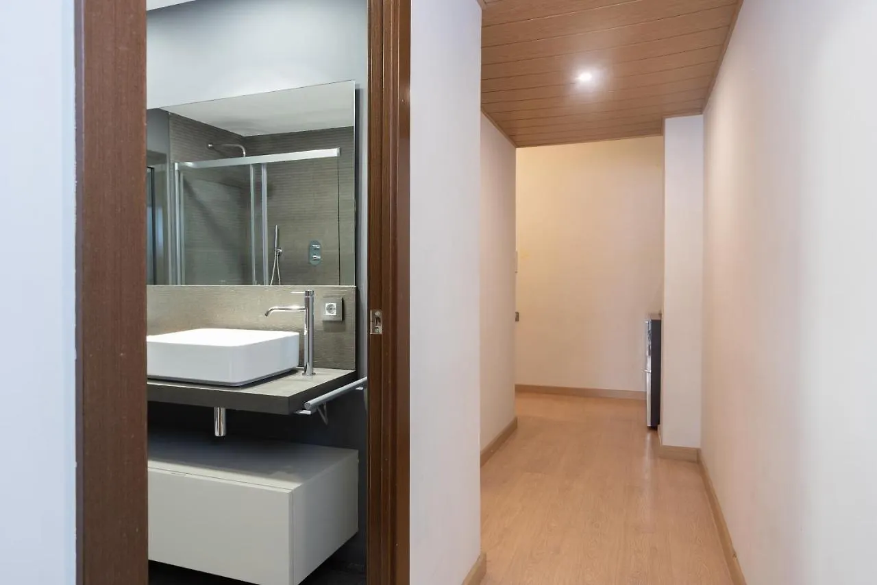 Apartment Sunny Beachside Haven 2 Bd In The Marina District Barcelona Spain